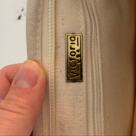 Victoria | Vintage Crochet Canvas Clutch, Cosmetic Case - Picture 11 of 11